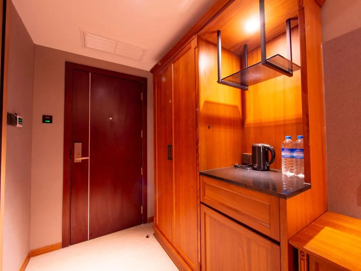 Prince Hotel Yangon